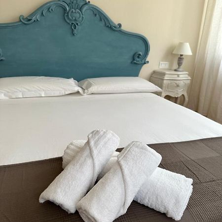 I Santi Apartments Lucca Bagian luar foto