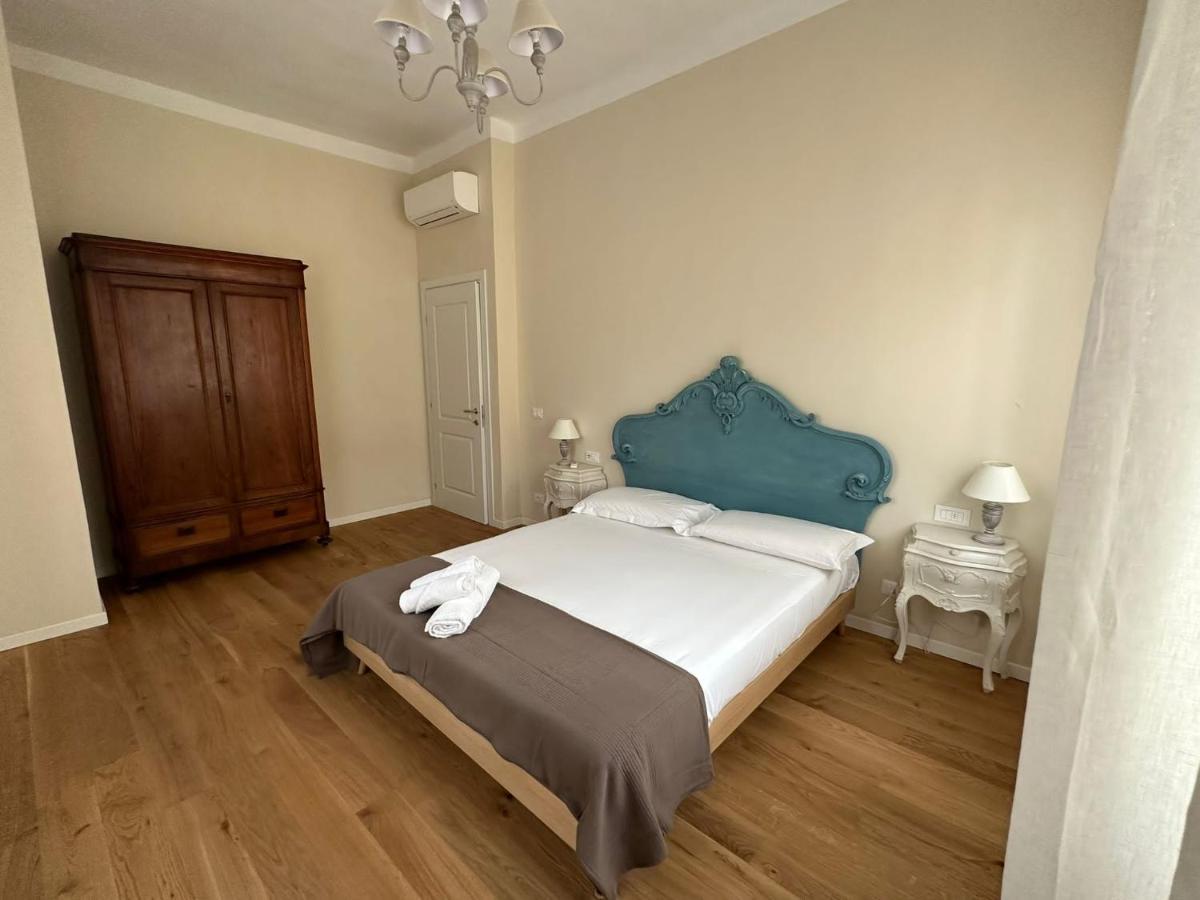 I Santi Apartments Lucca Bagian luar foto