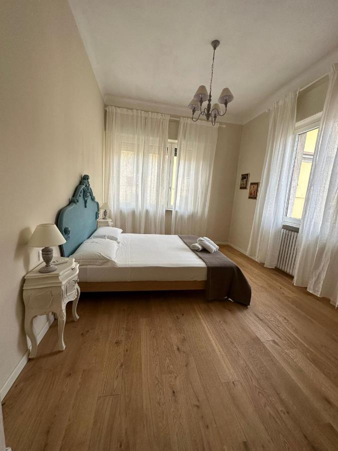 I Santi Apartments Lucca Bagian luar foto