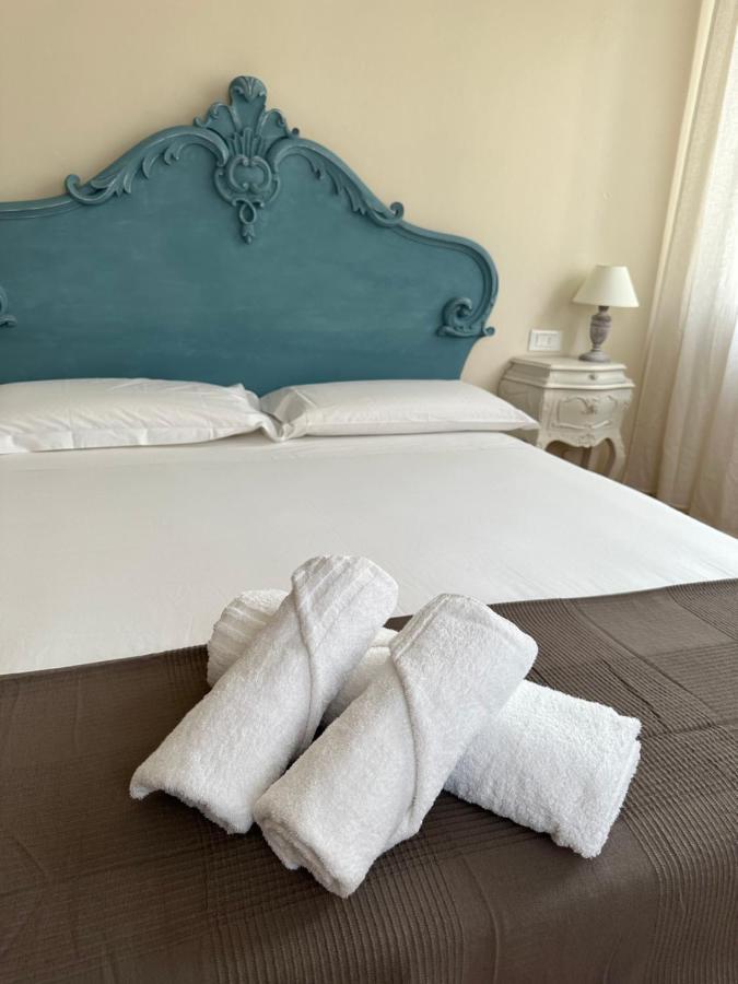 I Santi Apartments Lucca Bagian luar foto